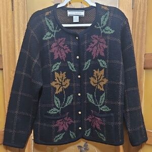 Vintage 90's Charming Leaf Button-Up Cardigan Sweater